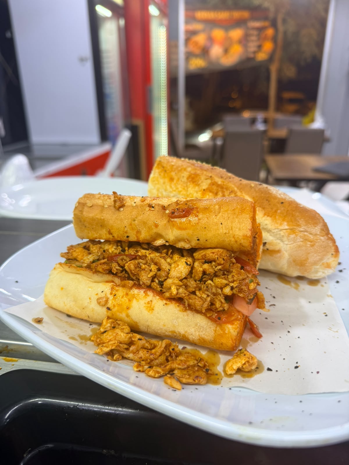 Somun Ekmek Tavuk Tantuni